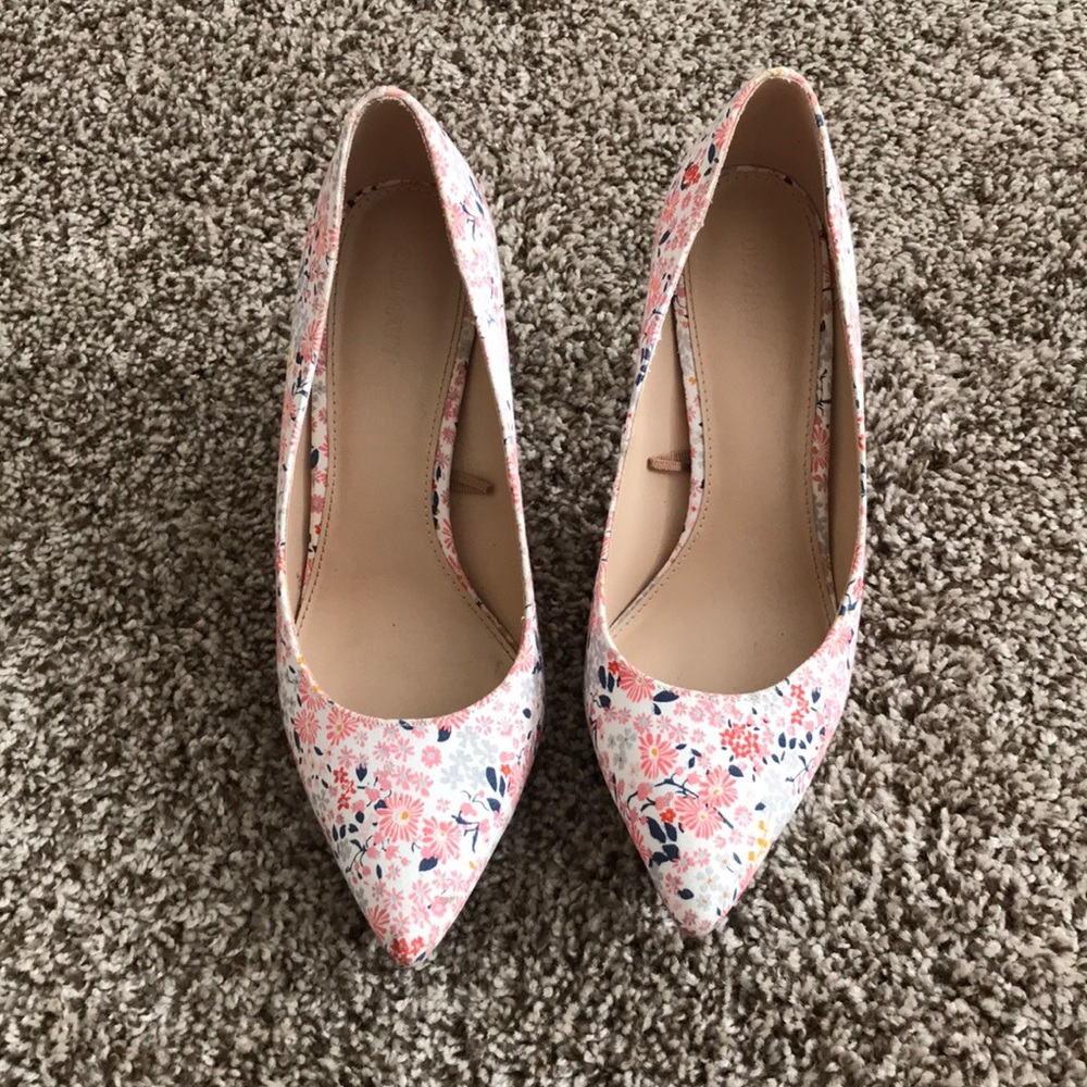 Old Navy floral heels